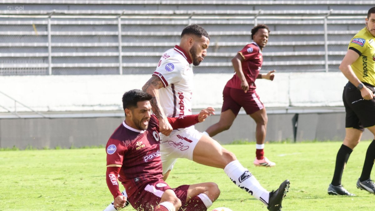 Equipos sin hinchadas, clubes insolventes y poquito dinero de derechos de TV: en la Serie A no hay espacio para tantos equipos. Una muestra es Vinotinto, que duró una temporada en la serie principal.