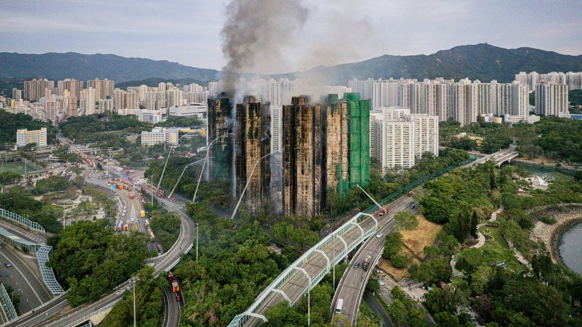 Un incendio masivo afectó el 26 de noviembre al complejo residencial Wang Fuk Court, ubicado en el distrito de Tai Po.