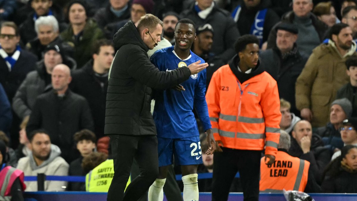 Caicedo (24 años) recibió con Chelsea la primera expulsión a nivel de clubes en su carrera.