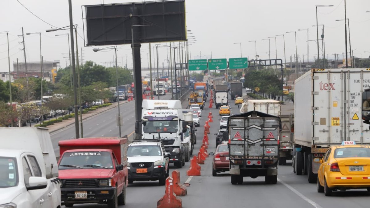 Suceso. Un carril de contraflujo se activo, pero no fue suficiente.