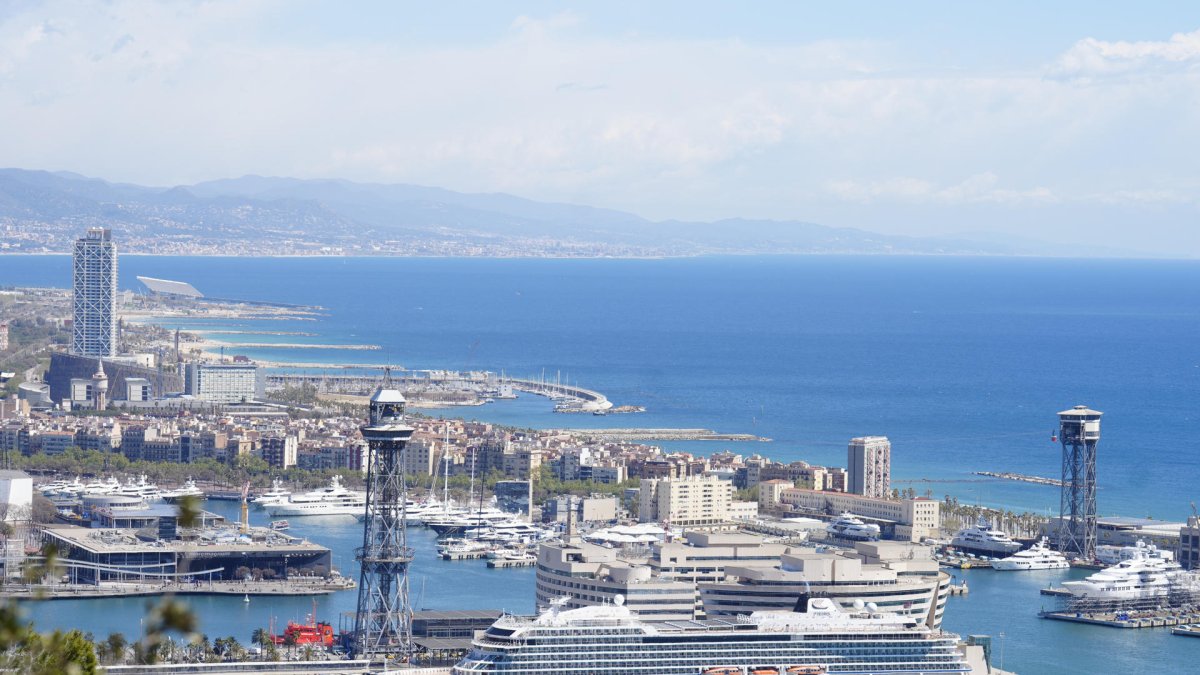 Fotografía del Puerto de Barcelona.