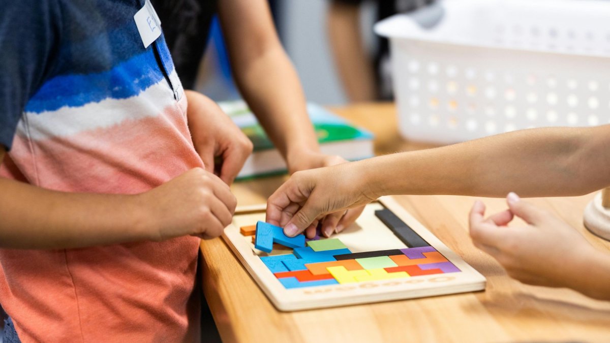 Proyecto CAS del COPOL fortalece vínculos entre estudiantes y niños con TEA, promoviendo empatía, aprendizaje y transformación comunitaria.