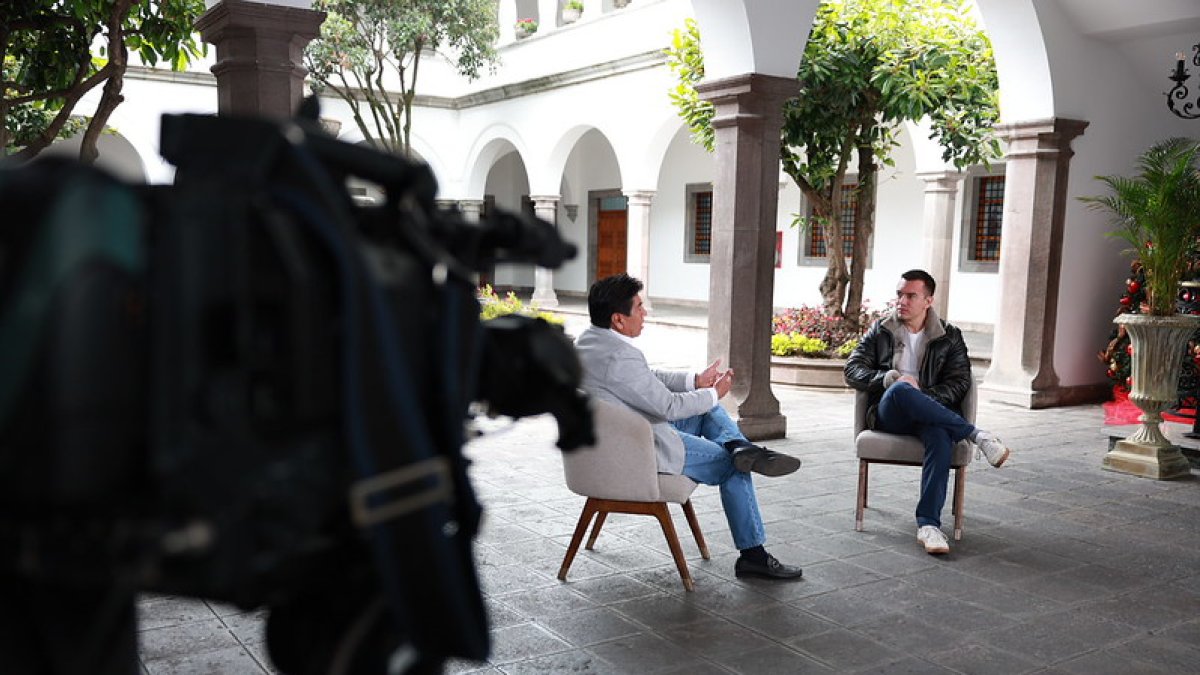 Daniel Noboa participó de una conversación con el comunicador Jorge Yunda.