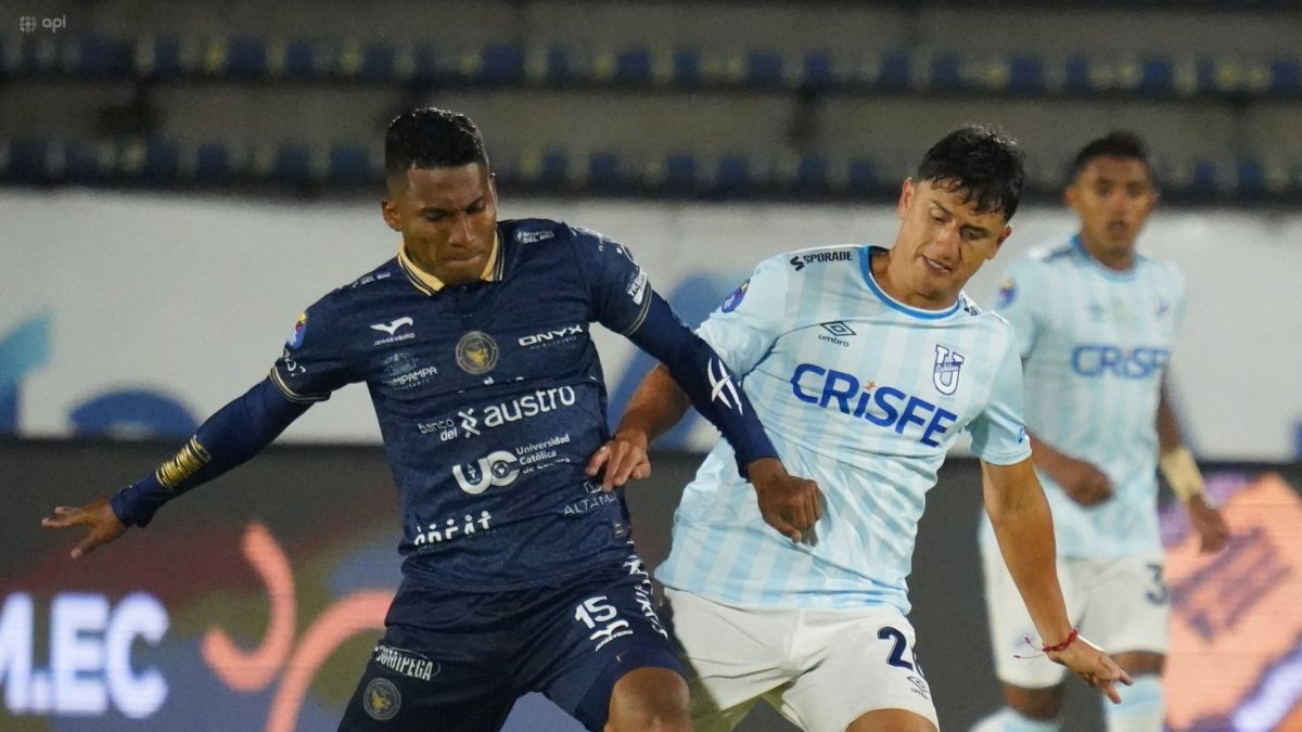 Universidad Católica se impuso 4-1 a Cuenca Jrs en la semifinal de ida de la Copa Ecuador.