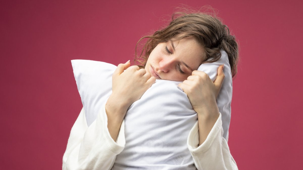 Recupera tu descanso. Te explicamos por qué el sueño se altera en la menopausia y te ofrecemos un plan con 5 enfoques prácticos