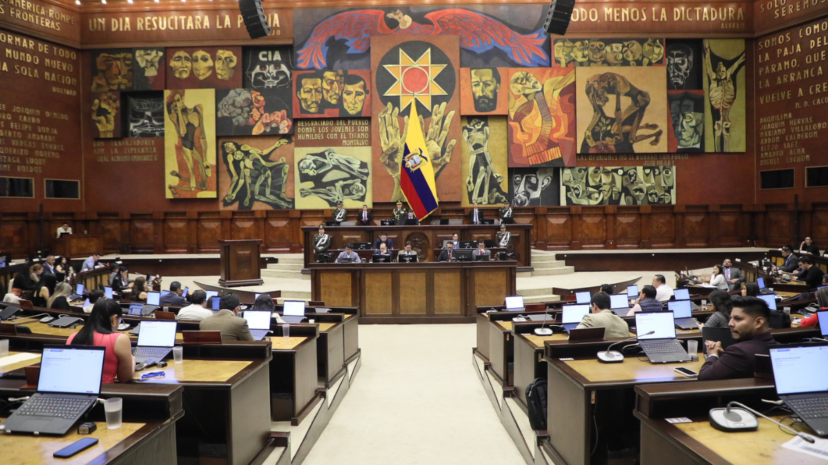 El CAL aprobó el receso legislativo de 15 días.