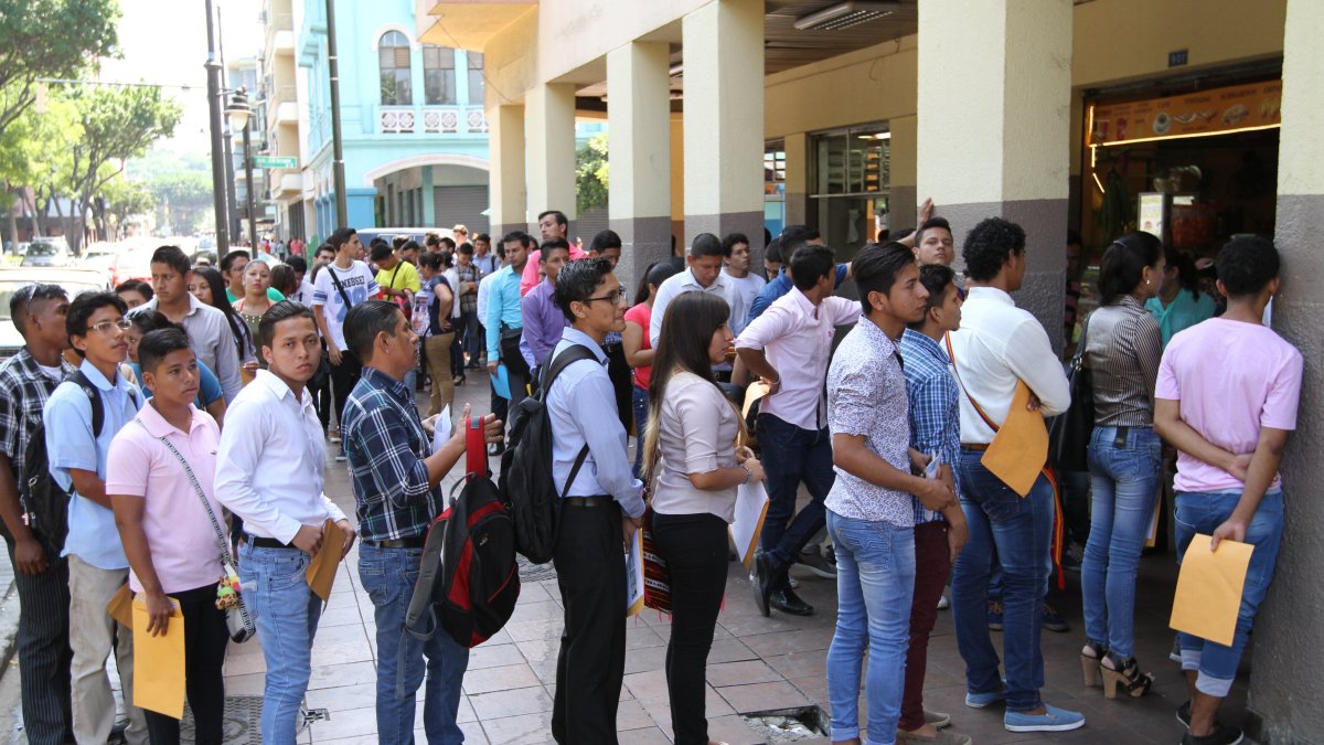 El 70% de los desempleados se encuentra en una población de entre 15 y 34 años.