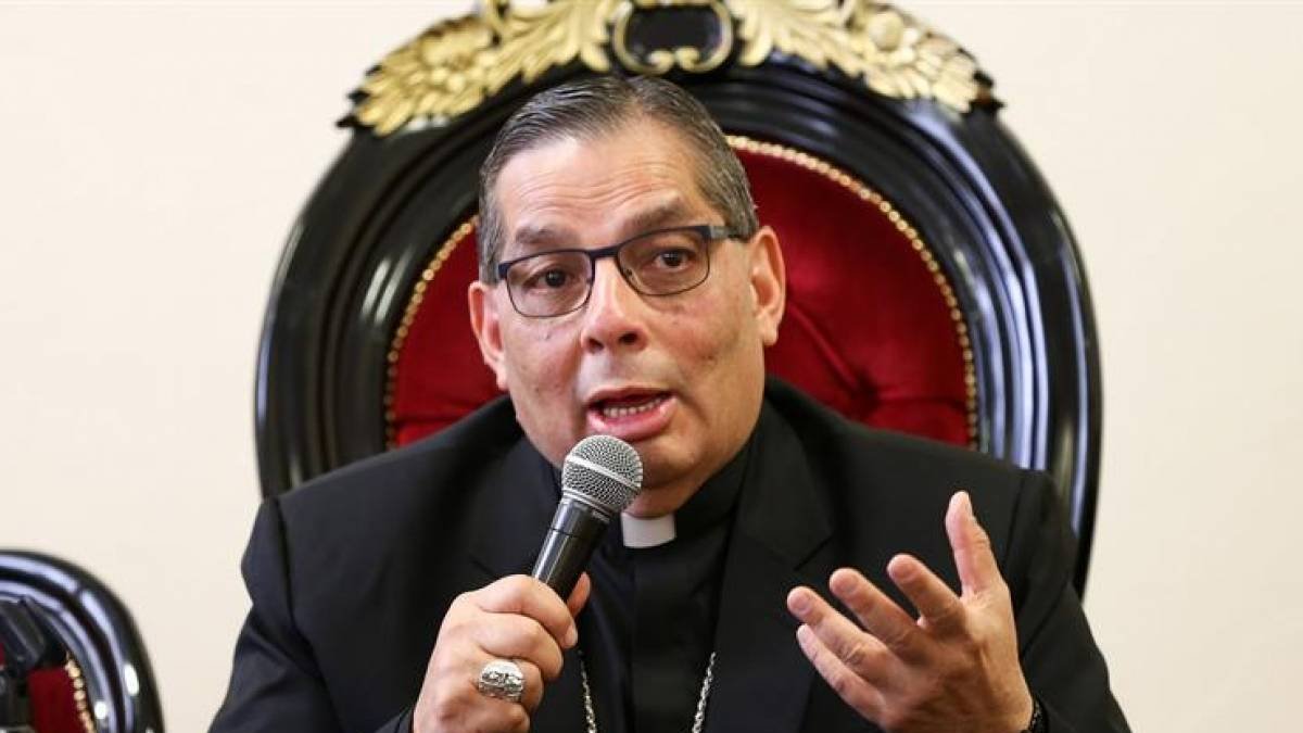 El arzobispo de Quito, Mons. Alfredo Espinoza se pronunció sobre la obra del colectivo Up Zurdas