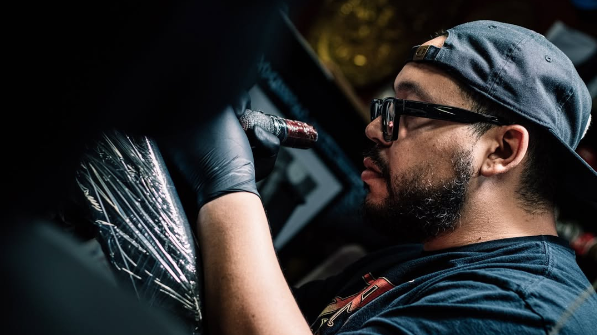 José Ortega decidió seguir su pasión por el arte y forjó una carrera sólida en Estados Unidos y Latinoamérica.