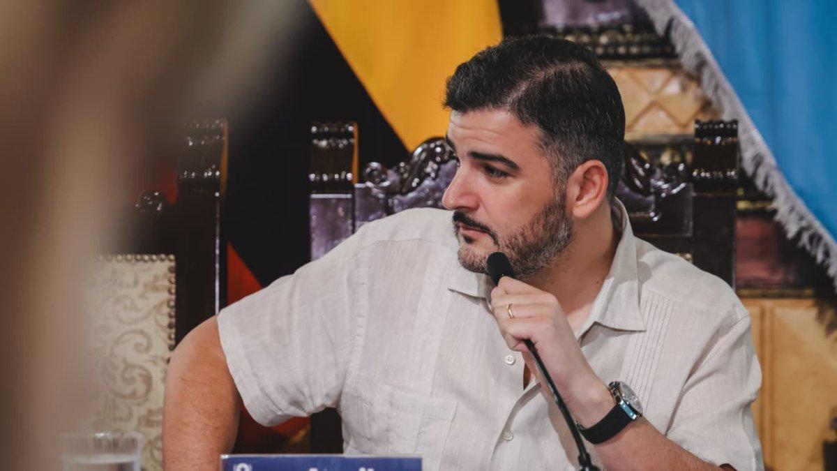 El alcalde de Guayaquil, Aquiles Álvarez, durante una sesión del Concejo Cantonal.