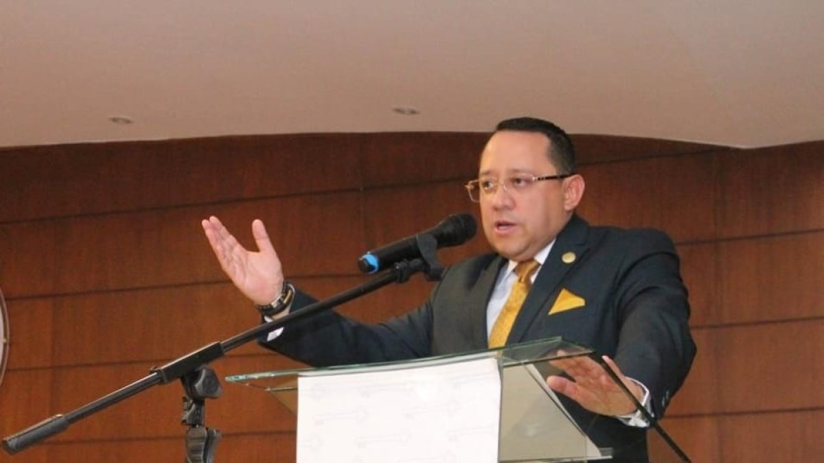 Contraloría investiga nuevo perjuicio millonario en tercer contrato con Progen.