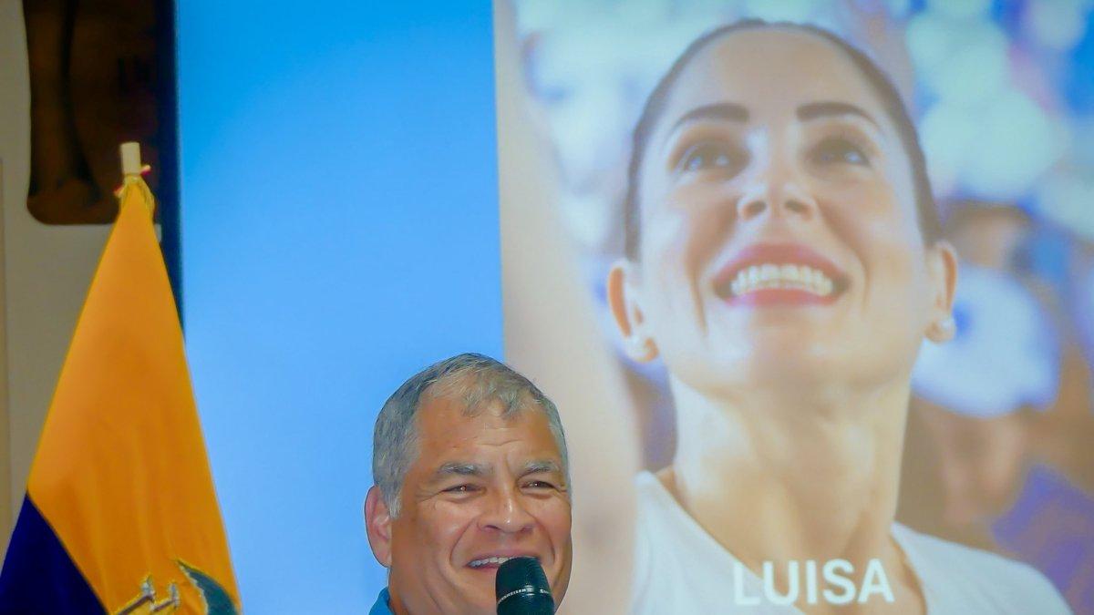 El expresidente Rafael Correa arremetió en contra de otra de las autoridades seccionales de su movimiento.