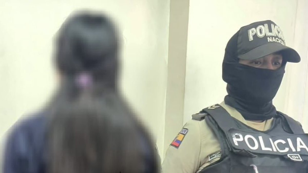 Dos estudiantes hallados con droga en colegio del sur de Quito: Policía activó protocolo