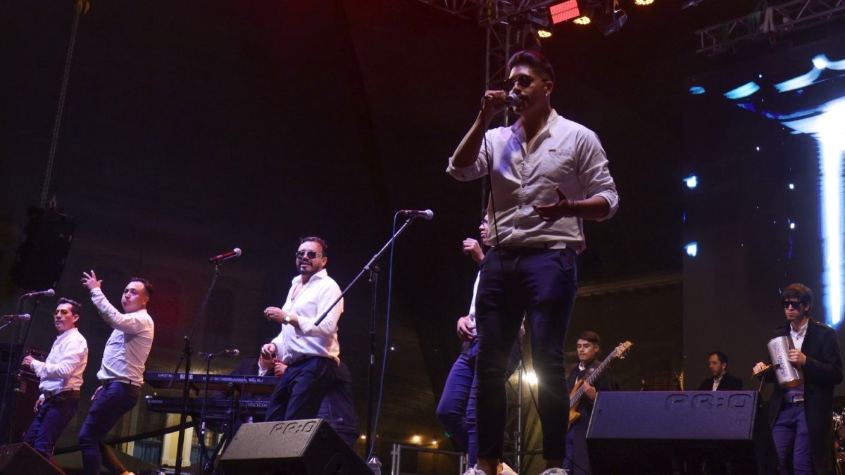 Distintos artistas y bandas musicales se presentarán en eventos públicos y privados el 5 y 6 de diciembre, por Fiestas de Quito.