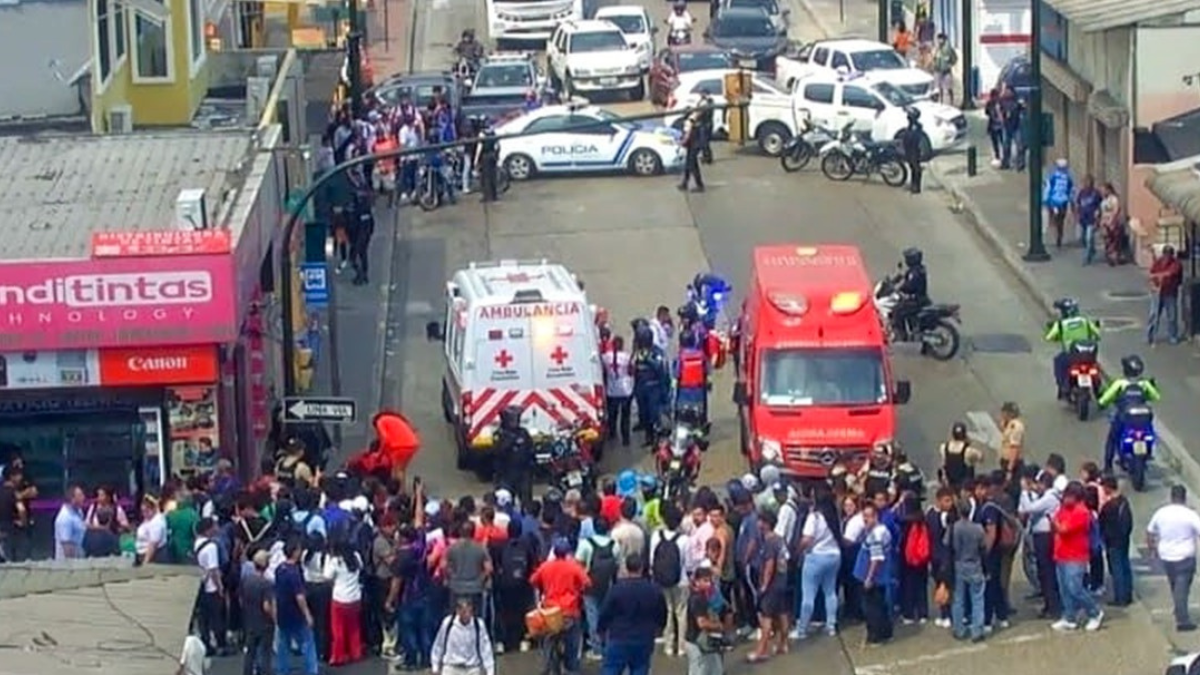 Escena del crimen en Tungurahua y Luis Urdaneta, Guayaquil, donde murió una madre de familia.