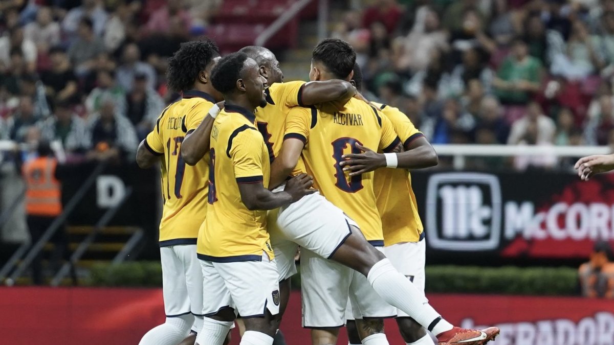 La selección de Ecuador se prepara para disputar su quinto Mundial.