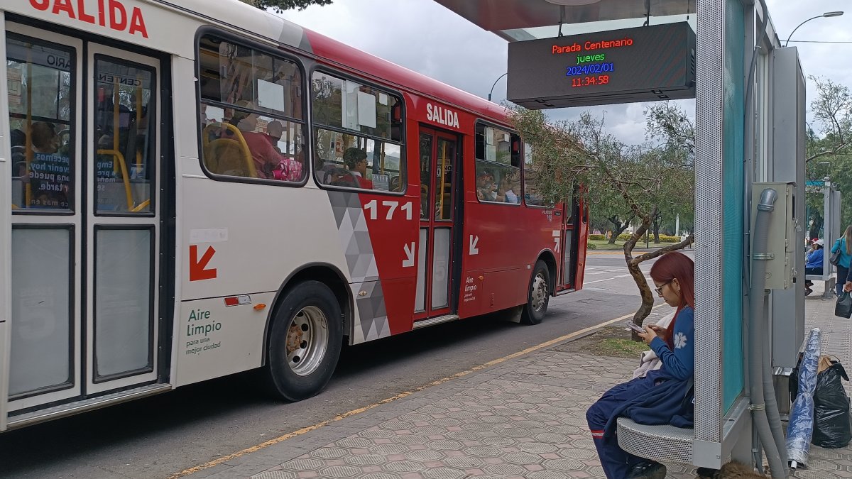 El incremento de la tarifa del pasaje urbano será subsidiado por el Municipio de Cuenca.