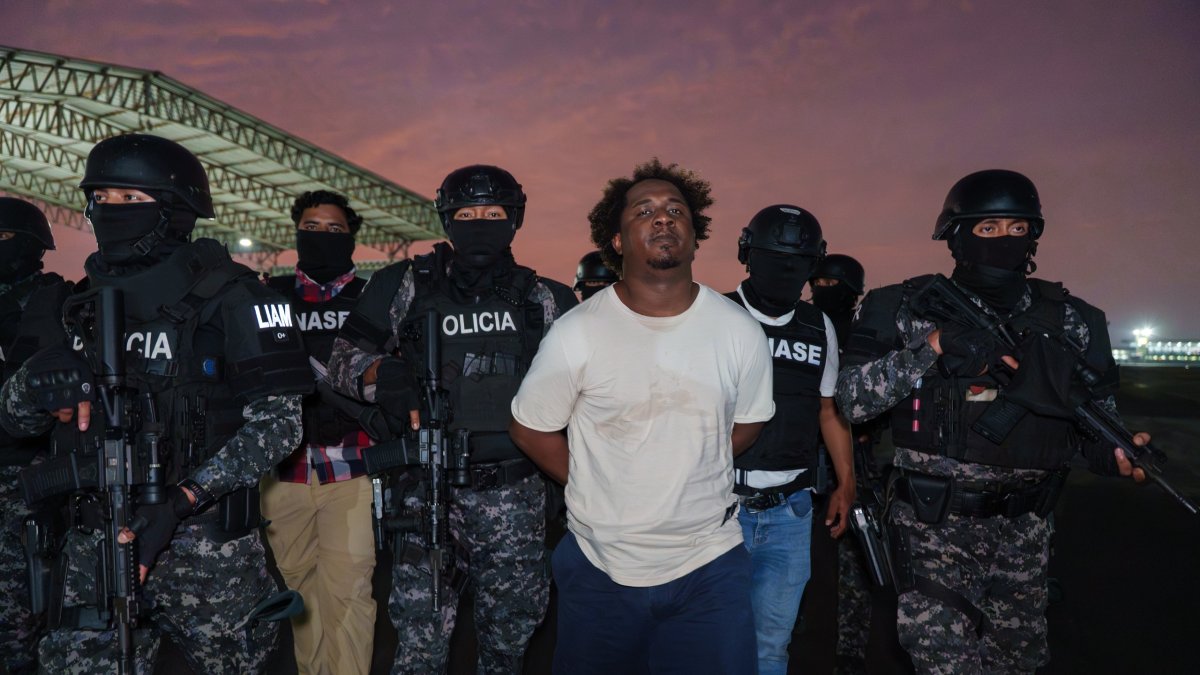 Capturan a alias Bob Marley, cabecilla de la banda criminal ChoneKillers en Durán.