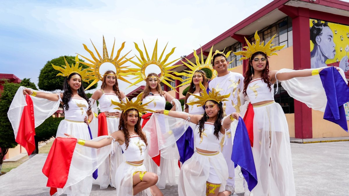 Presencia. Decenas de artistas muestran la interculturalidad en estas fiestas de fundación de Quito.
