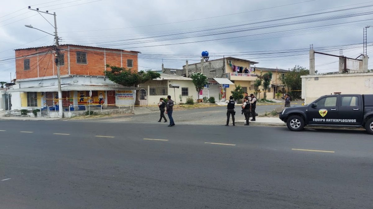 La Policía acordonó el área del intento de atentado.