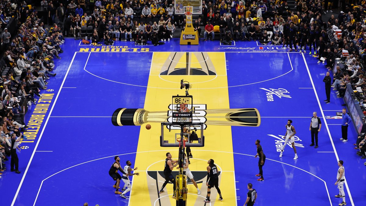 Las canchas cambian de formas y con distintivos comerciales especiales.