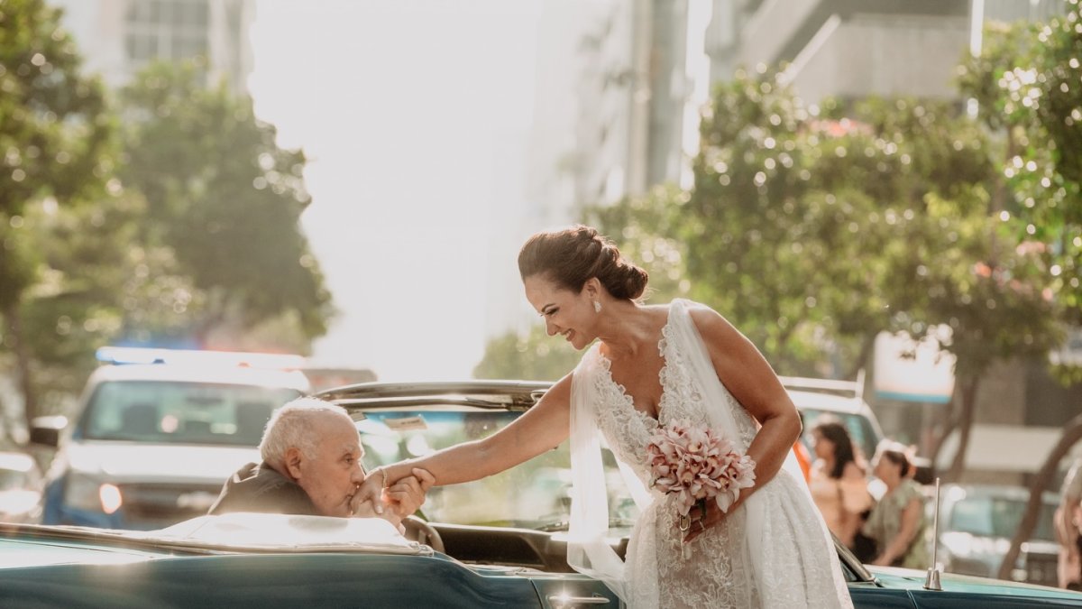 Marcela Aguiñaga anunció el 7 de diciembre el fallecimiento de su padre Roosvelt Aguiñaga.