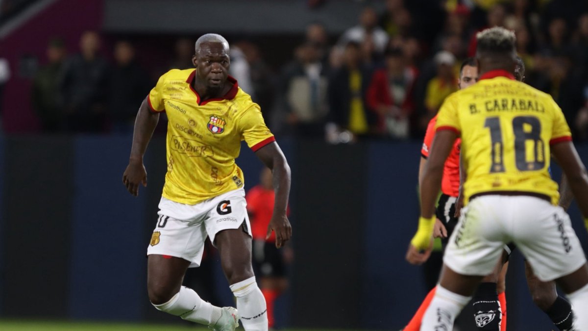 Felipe Caicedo llegó a Barcelona en 2025, año del centenario.