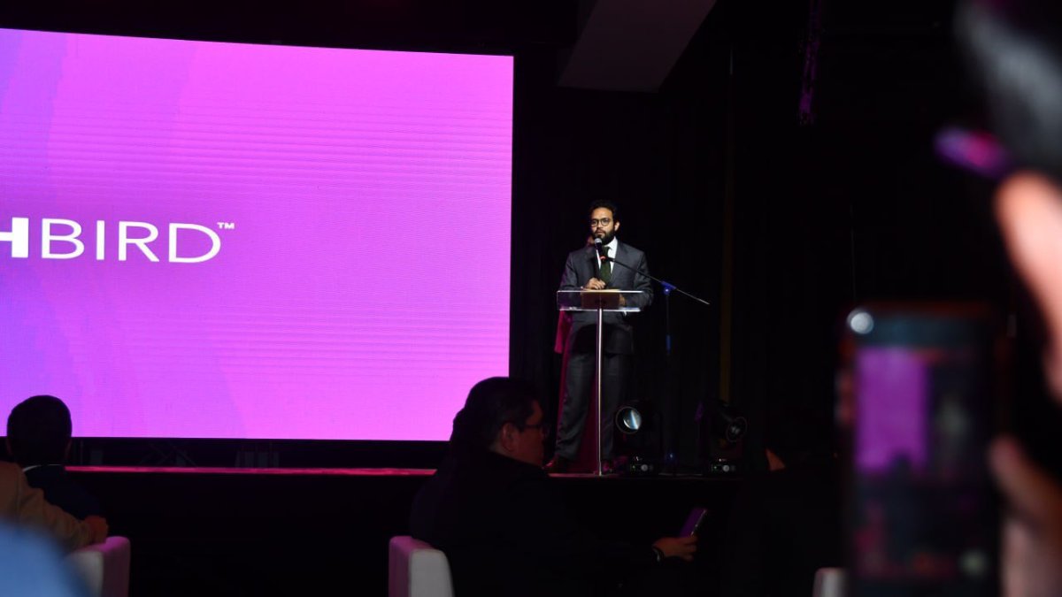 Marzo de 2025: Edgar Lama, entonces ministro de Salud, en el evento de presentación de la aplicación CNT Salud+ con HealthBird.