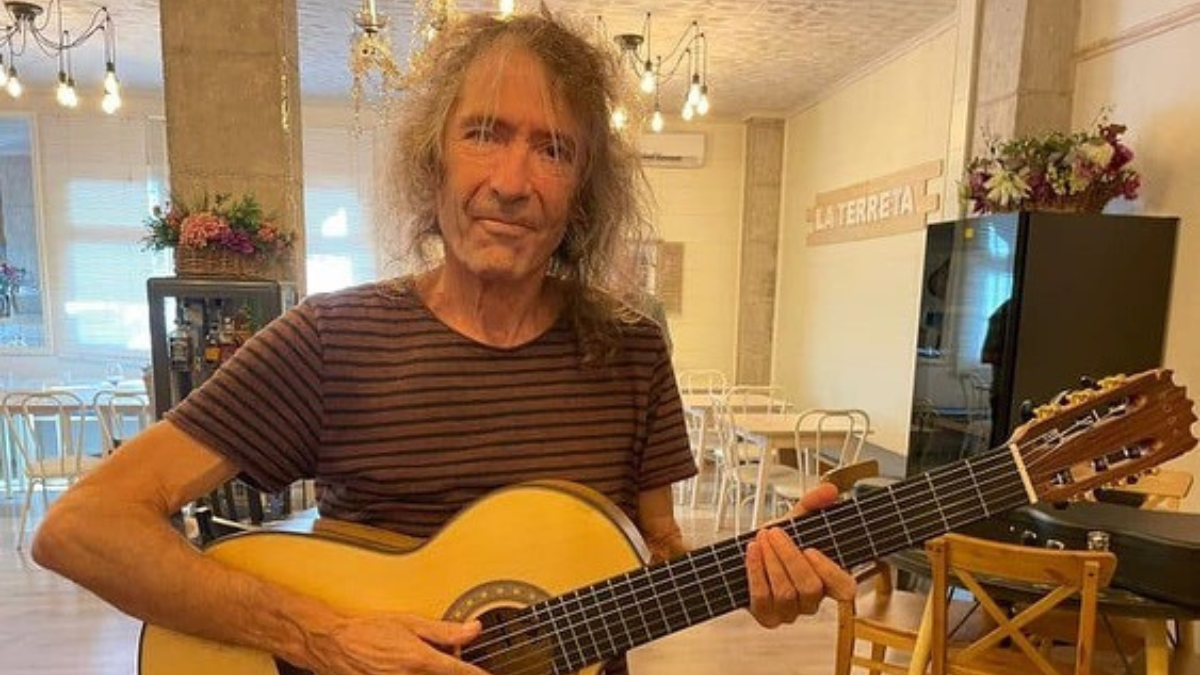 Muere Robe Iniesta, icono del rock español. Recopilamos los homenajes de compañeros como Dani Martín y Rozalén