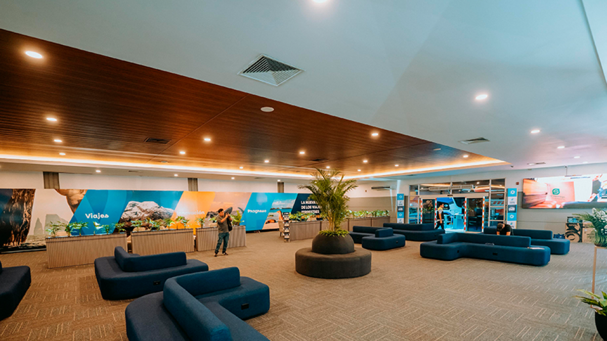 La nueva sala de espera, de la Terminal Terrestre de Guayaquil, tiene capacidad para 120 personas.