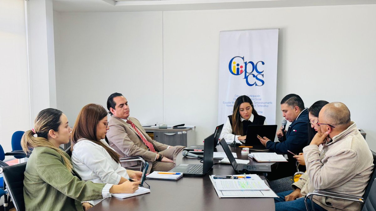 El equipo técnico sesionó el 9 de diciembre de 2025 con miembros suplentes.