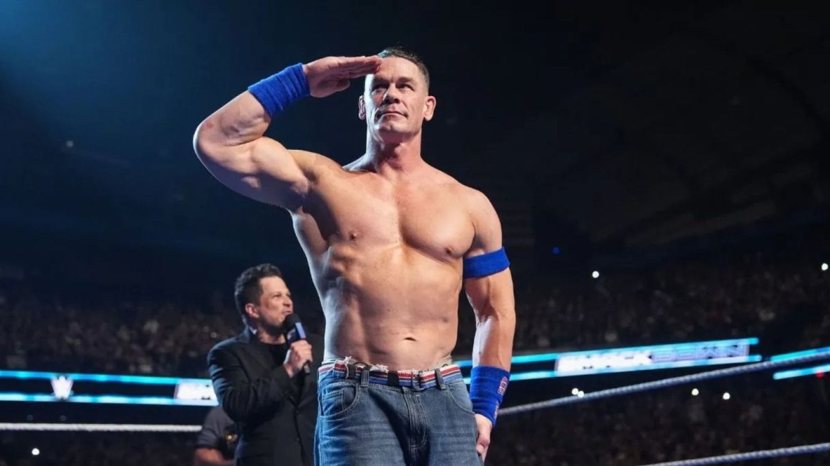 John Cena tiene 48 años.