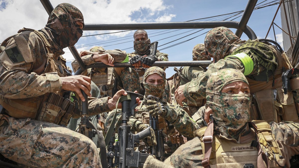 Integrantes de Batallón de Operaciones Policiales Especiales (Bope) de Río de Janeiro.