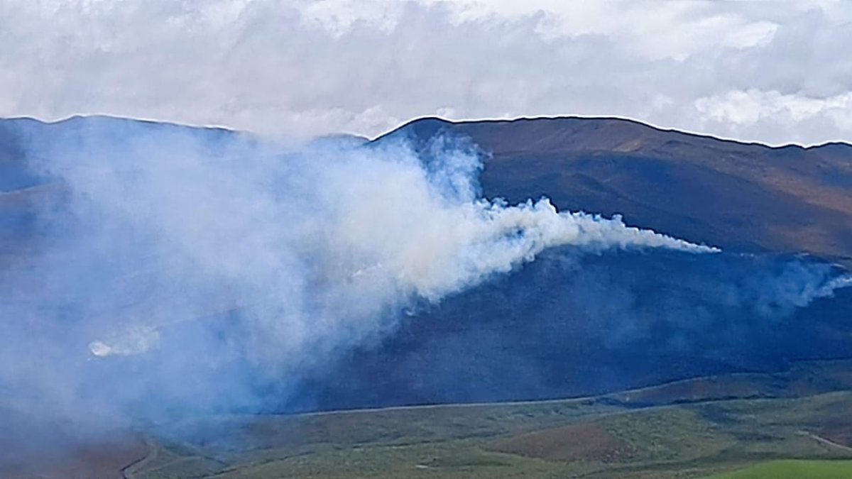 Fuerte cortina de humo se observa sobre el Parque Nacional Antisana.