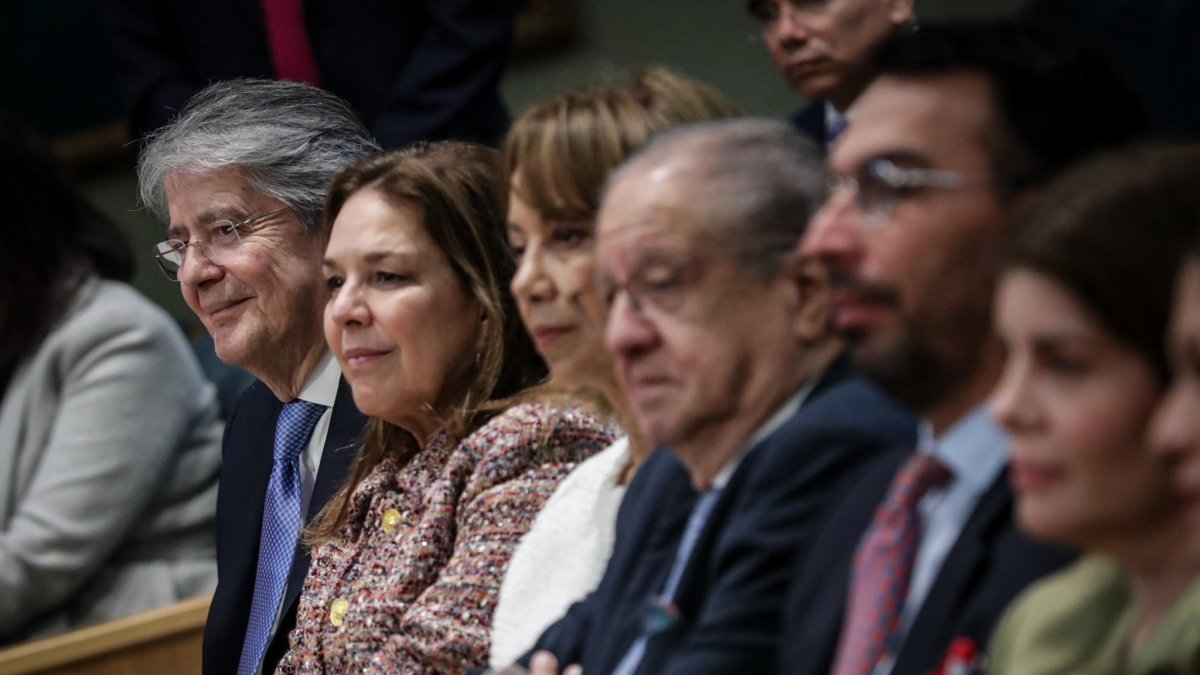 El expresidente Guillermo Lasso estuvo acompañado de su esposa, María de Lourdes Alcívar.