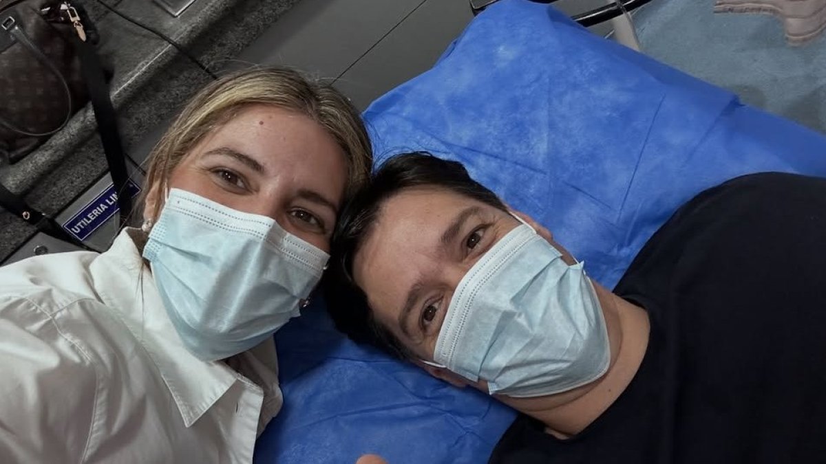 Carlos Luis Andrade junto a su esposa, Gaby Díaz.