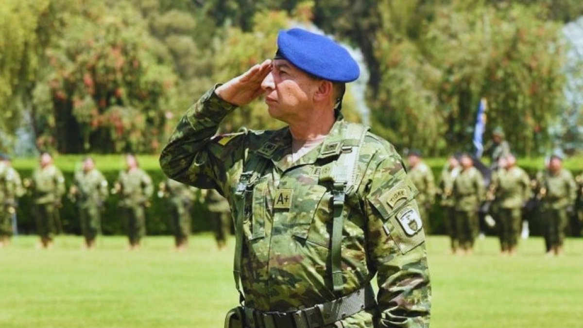 Ricardo Cajas, miembro de las fuerzas armadas, es el nuevo presidente de El Nacional.