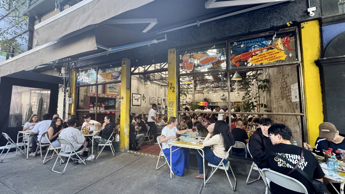 Mi compa Chava es un restaurante de mariscos muy popular en México
