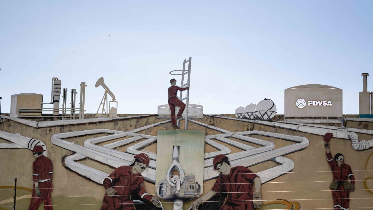 Fotografía de archivo que muestra la sede de Petróleos de Venezuela (Pdvsa) en Caracas (Venezuela).