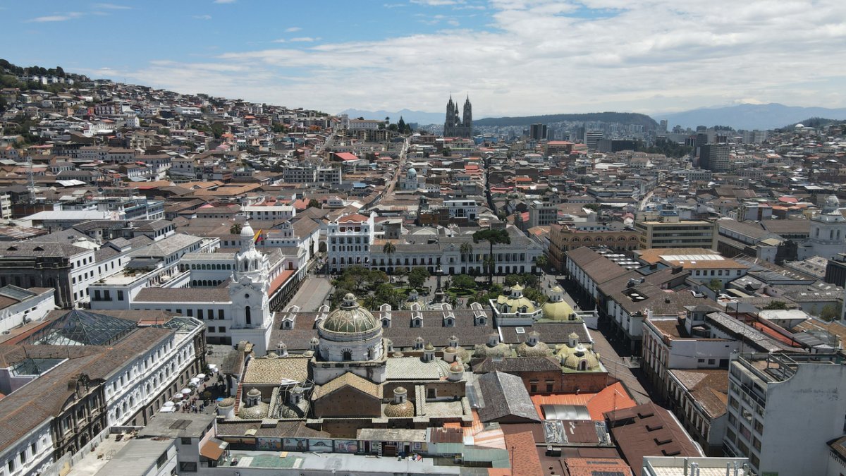 Quito resiente la falta de un proyecto en el que participen sus élites.
