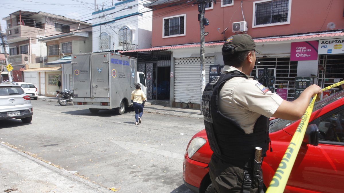 El ataque armado ocurrió en una picantería ubicada en Urdenor, en Guayaquil.