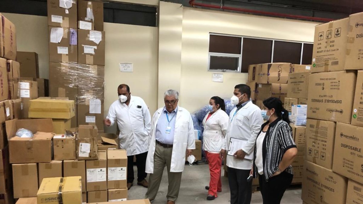 El desabastecimiento de medicinas ha sido uno de los problemas a enfrenar en medio de la crisis de salud.