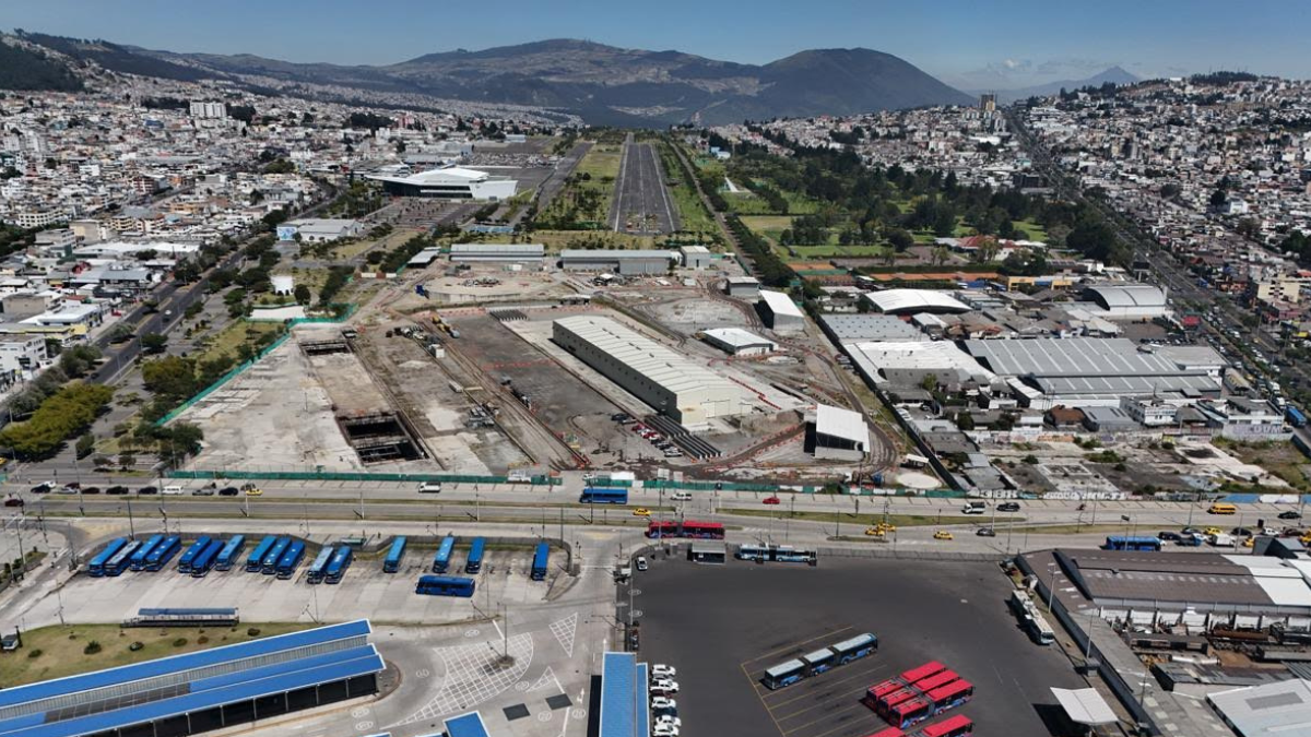 Una vista panorámica de la zona donde se plantea ampliar el metro, hasta Calderón.