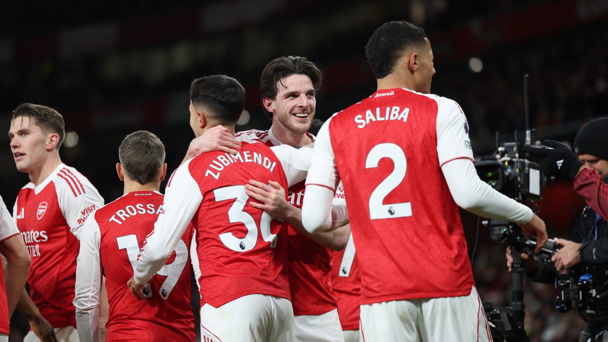 La plantilla Gunner venció 2-1 al Brighton.