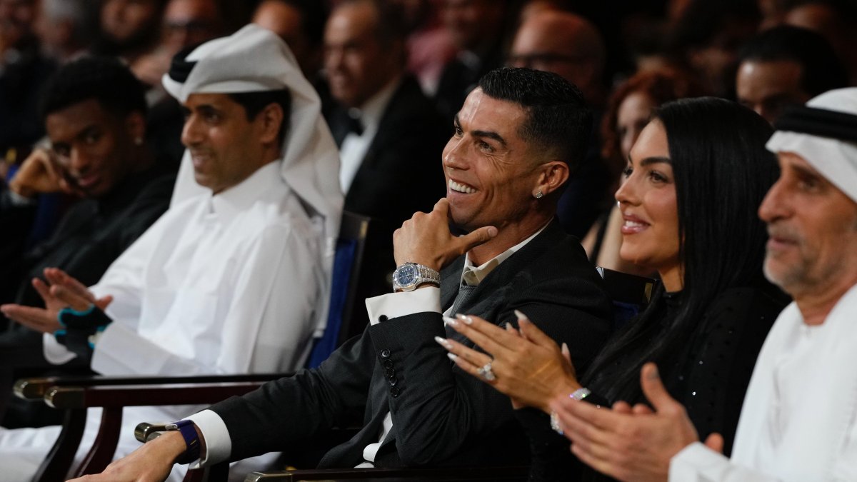 Cristiano Ronaldo durante la entrega de los premios Globe Soccer 2025.
