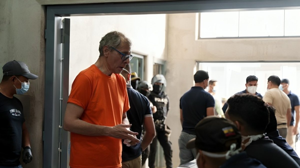 El exvicepresidente Jorge Glas fue trasladado a la Cárcel del Encuentro el 10 de noviembre; anteriormente estaba recluido en la cárcel La Roca, en Guayaquil.