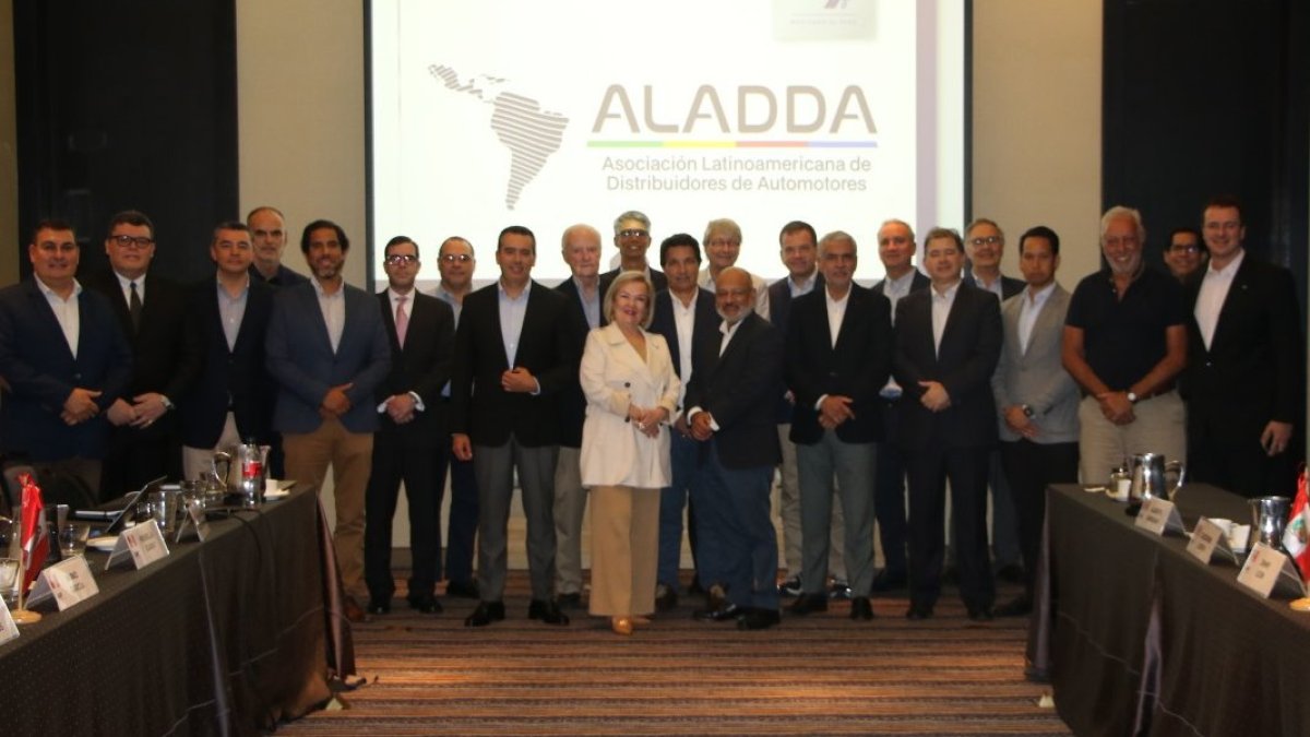 Los principales representantes de la industria automotriz llegaron a acuerdos importantes enfocados en movilidad sostenible para el año que está por empezar,