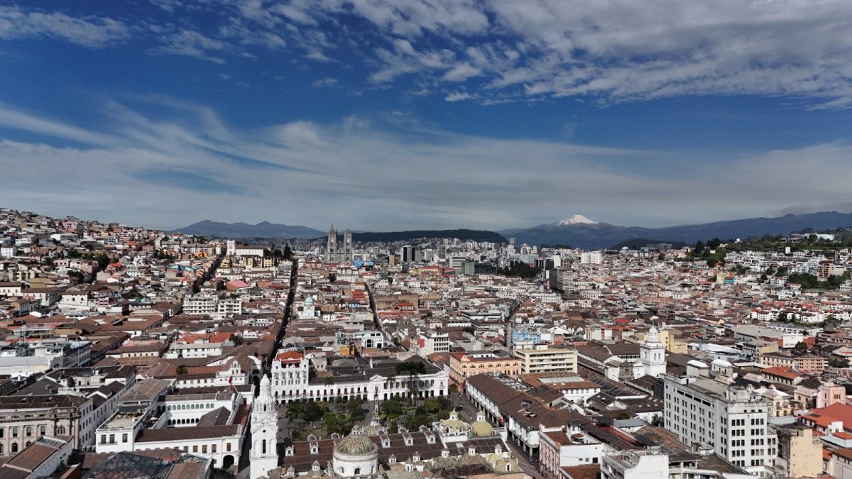 Competencias. El Estatuto Autonómico está en la congeladora, a pesar de que es un asunto que está normado en la Constitución de Montecristi.