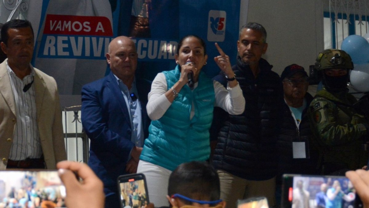 Cargo. Felipe Vega es el precandidato de la RC que podría reemplazar a Luisa González en la presidencia del movimiento correísta.