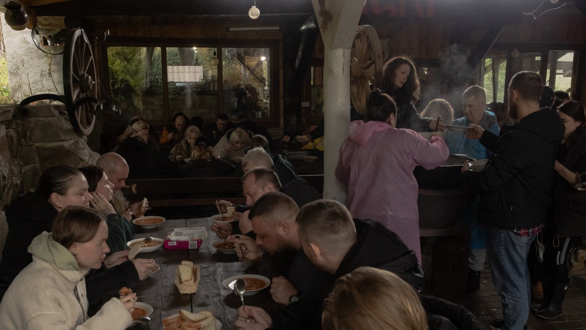 Retiro. Los médicos militares almuerzan en el programa RePower.